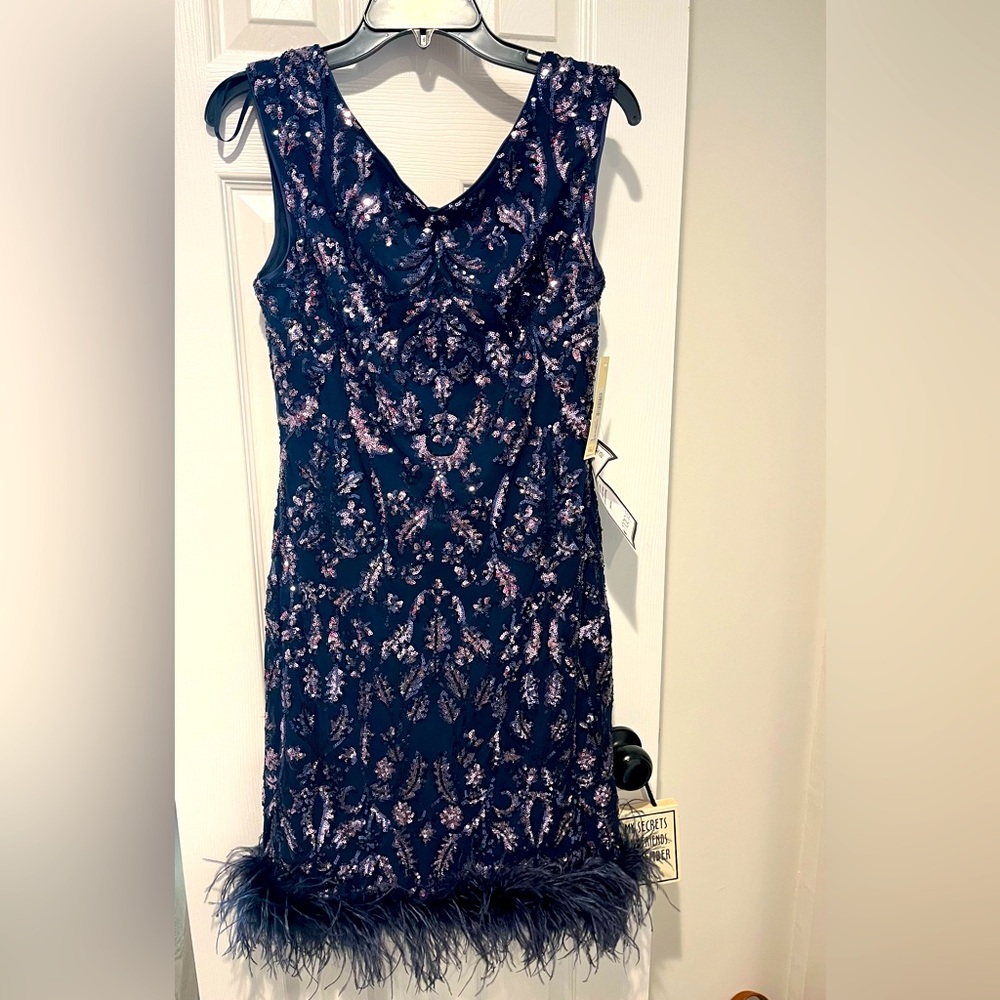 Gorgeous Blue sequins cocktail dress size 12 Eliza J. NWT